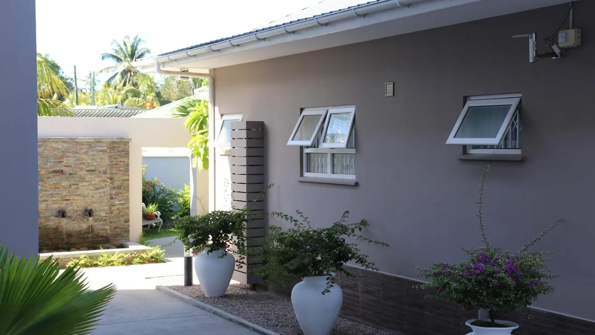 Hotel La Roussette Anse aux Pins 3*,